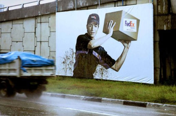 Creative Outdoor Advertising - FedEx