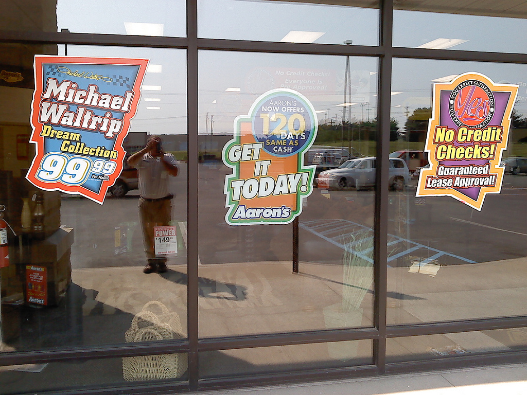 Window Clings: Tips and Ideas | UPrinting